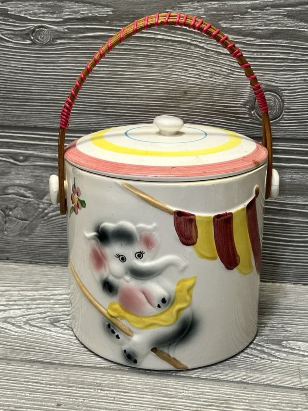 Vintage Hand Painted Circus Elephant 3D Ceramic Cookie Biscuit Jar with Handle